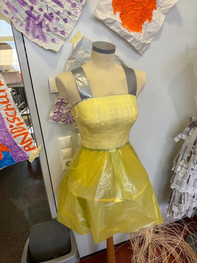 Trash_Couture_04